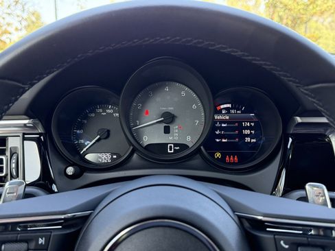 Used 2025 Porsche Macan S image 16