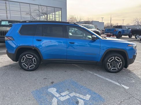 New 2026 Jeep Cherokee Limited AWD/4WD image 36
