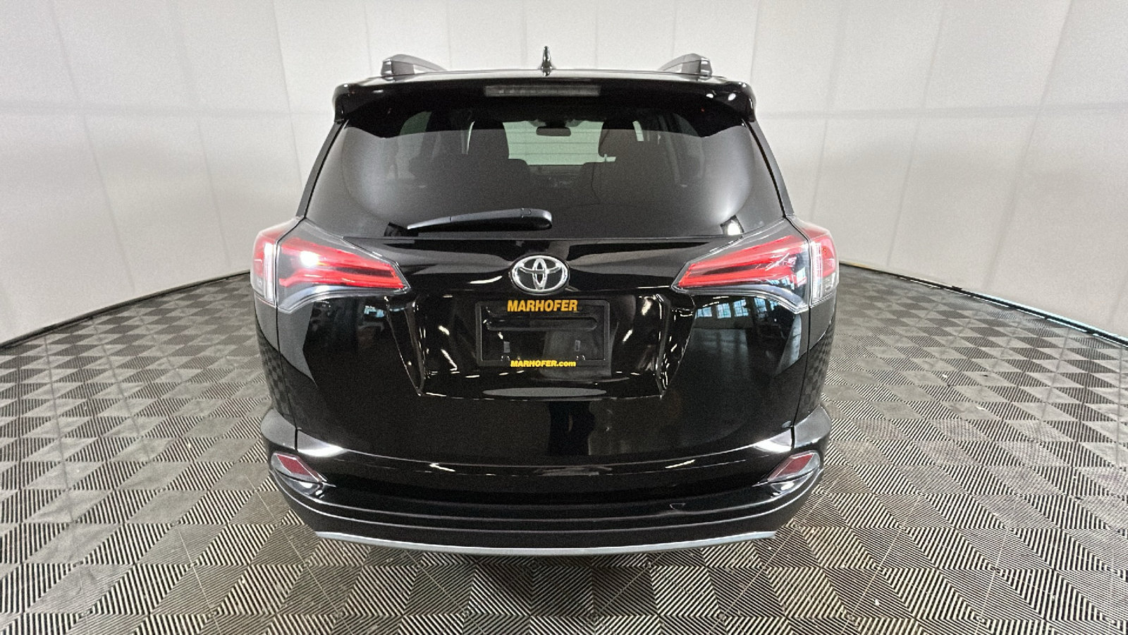 Used 2017 Toyota RAV4 XLE w/ All Weather Liner Package AWD/4WD image 4