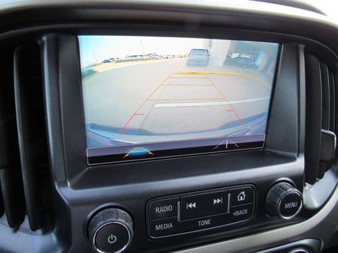 Used 2018 Chevrolet Colorado Z71 RWD image 25