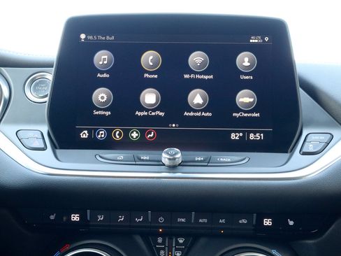 Used 2025 Chevrolet Blazer LT FWD image 21