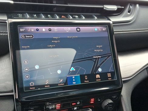 Used 2021 Jeep Grand Cherokee L Limited image 18