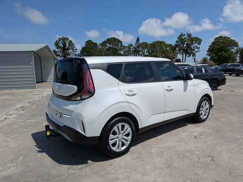 Certified 2024 Kia Soul LX FWD image 8