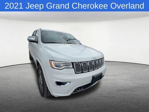 Used 2021 Jeep Grand Cherokee Overland AWD/4WD image 2