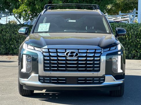 Used 2023 Hyundai Palisade Calligraphy image 9