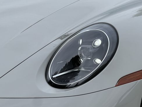 Used 2021 Porsche 911 Carrera RWD image 7