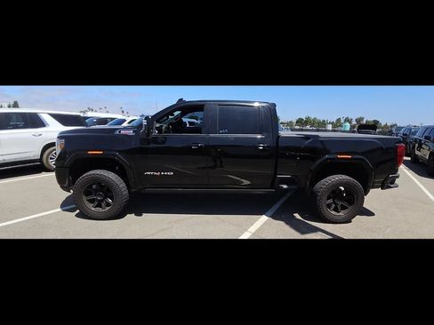 Used 2023 GMC Sierra 2500 AT4 w/ AT4 Premium Plus Package AWD/4WD image 3