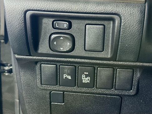 Used 2016 Lexus ES 350 w/ Navigation System Package image 20