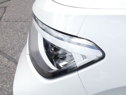 Certified 2024 Volkswagen ID.4 Pro AWD/4WD image 16