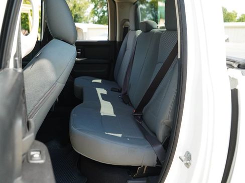 Used 2016 RAM 1500 Express RWD image 9