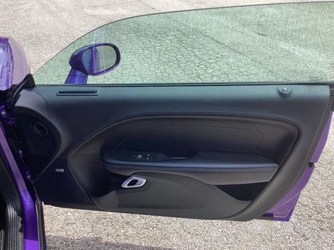 Used 2016 Dodge Challenger R/T Scat Pack w/ Leather Interior Group RWD image 29