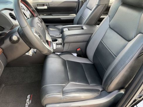 Used 2018 Toyota Tundra Limited w/ Limited Premium Package AWD/4WD image 13