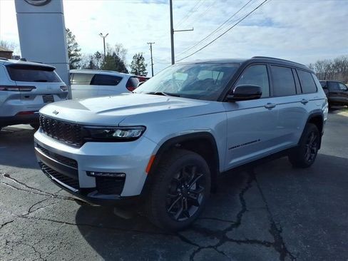 New 2025 Jeep Grand Cherokee L Limited image 5
