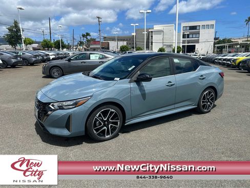 Used 2024 Nissan Sentra SR FWD image 1