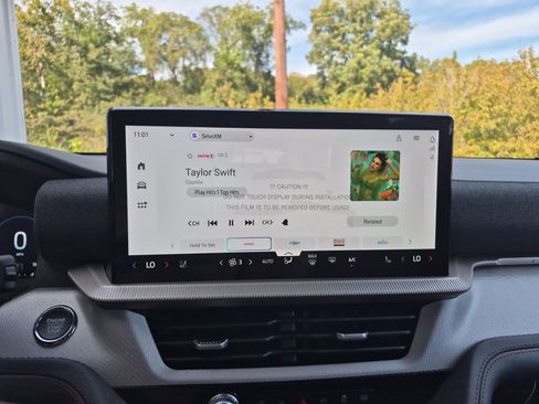 New 2026 Ford Explorer Active w/ Active Comfort Package image 33