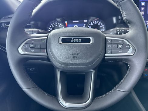 New 2026 Jeep Compass Limited image 18