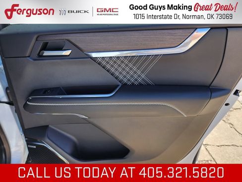 New 2026 GMC Acadia Denali w/ Super Cruise Package FWD image 45