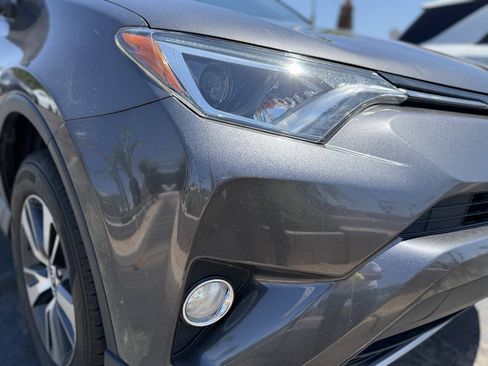 Used 2018 Toyota RAV4 XLE w/ Plus Extra Value Package FWD image 3