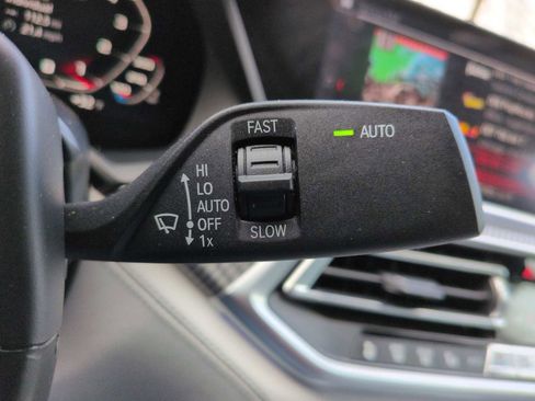 Used 2021 BMW X6 M w/ Competition Package image 28