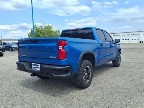 Used 2023 Chevrolet Silverado 1500 ZR2 w/ Technology Package AWD/4WD image 7