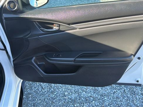 Used 2021 Honda Civic Sport image 22