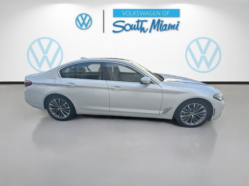 Used 2022 BMW 530i xDrive w/ Premium Package AWD/4WD image 8