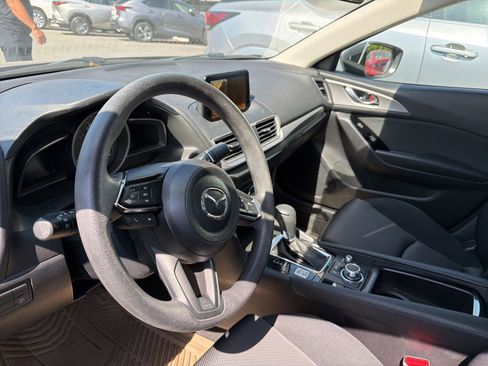 Used 2017 MAZDA MAZDA3 Sport FWD image 14