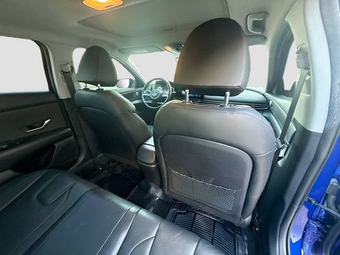 Used 2023 Hyundai Elantra Limited FWD image 26