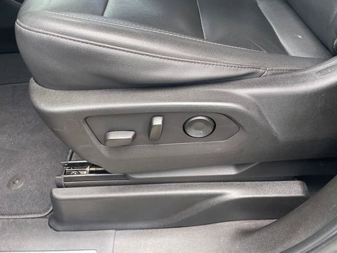 Used 2021 Chevrolet Tahoe LT RWD image 10