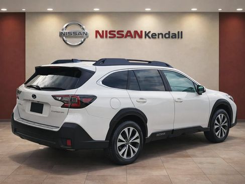 Used 2023 Subaru Outback Premium w/ Popular Package #1 AWD/4WD image 4