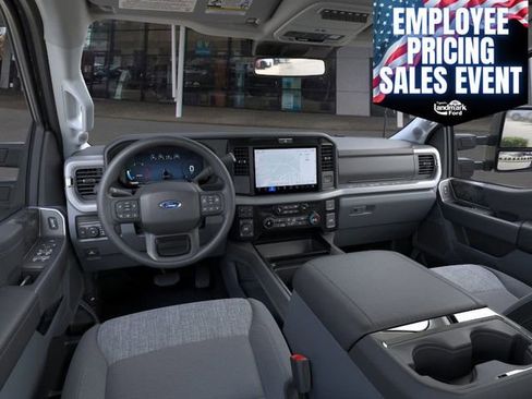 New 2026 Ford F250 XLT w/ XLT Premium Package AWD/4WD image 9