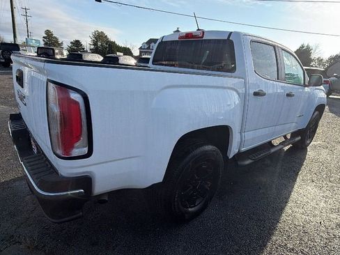 Used 2020 GMC Canyon 2WD Crew Cab w/ Convenience Package image 5