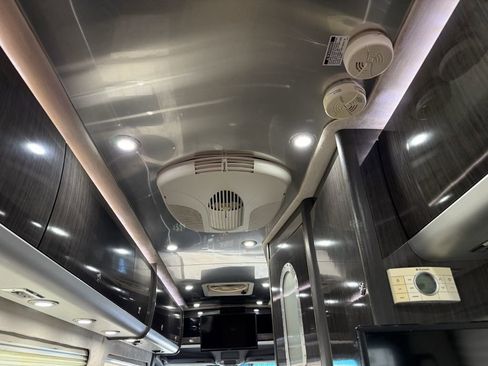 Used 2013 Mercedes-Benz Sprinter 3500 image 67