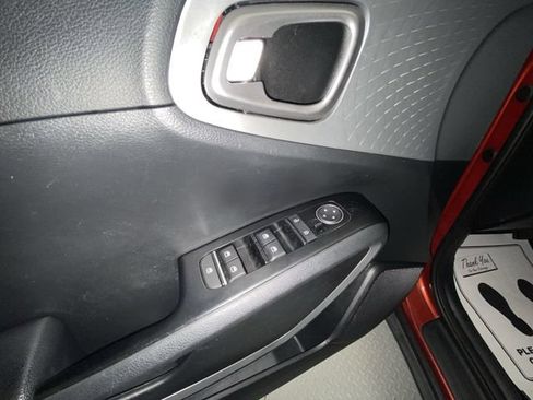 Used 2021 Kia Soul LX FWD image 13