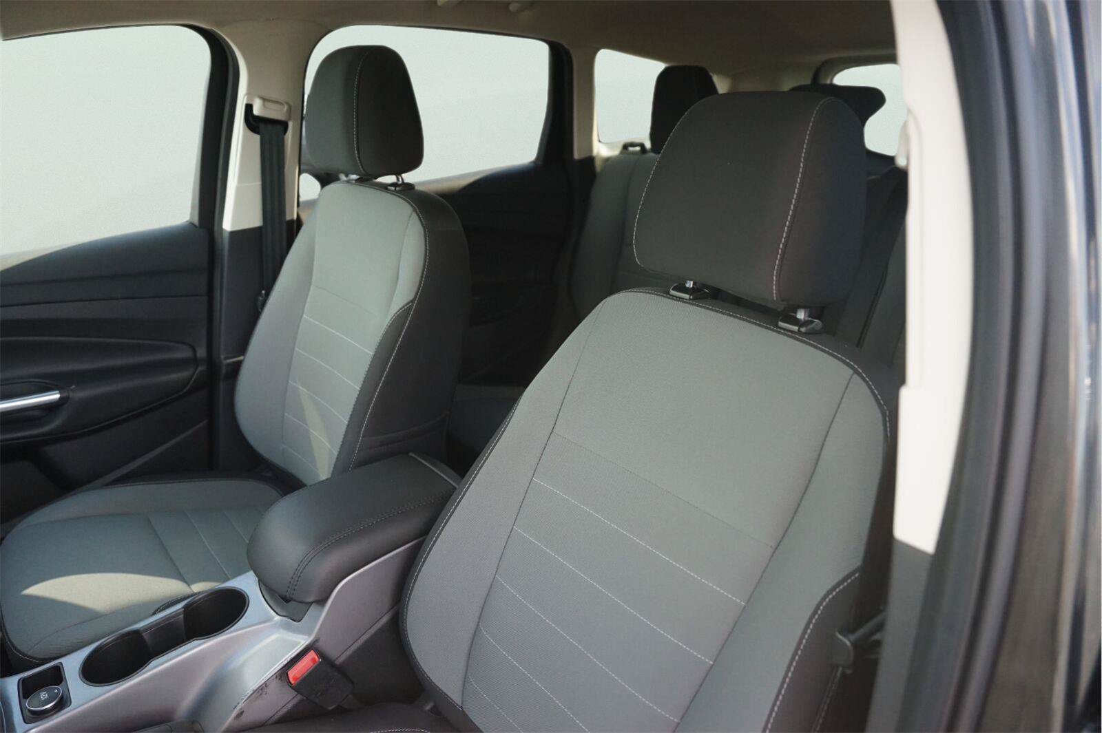 Used 2016 Ford Escape SE w/ Equipment Group 201A FWD image 10