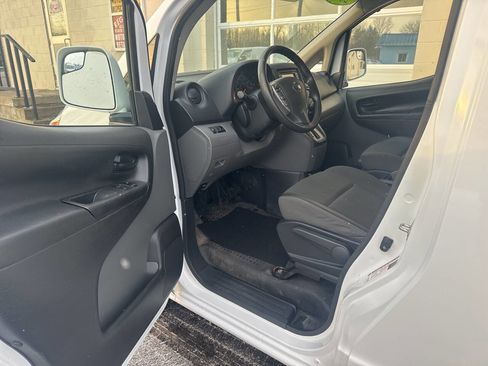 Used 2019 Nissan NV200 SV w/ Navigation Package image 14