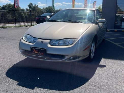 Used 2001 Saturn S-Series SC2 image 9