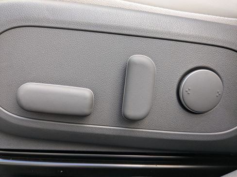 New 2024 Hyundai Kona Limited image 22