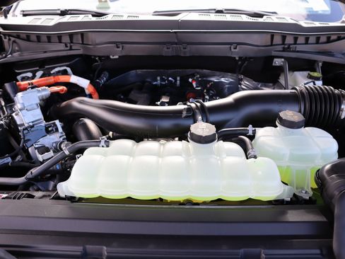 New 2025 Ford F150 King Ranch w/ FX4 Off-Road Package image 22