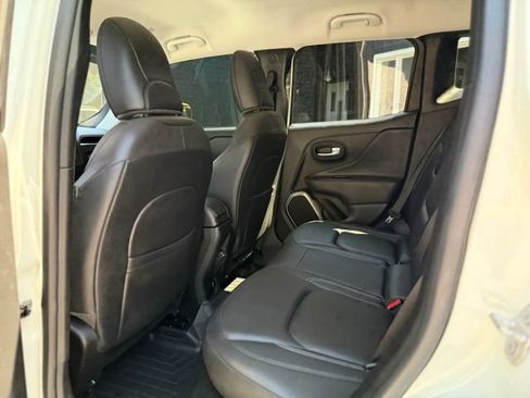 Used 2018 Jeep Renegade Limited w/ UConnect 8.4 Nav Group image 12