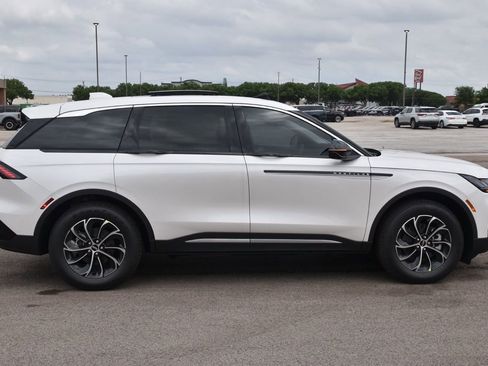 New 2026 Lincoln Nautilus Premier w/ Equipment Group 102A AWD/4WD image 34