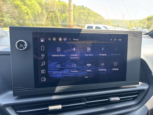 Used 2024 Chevrolet Silverado EV W/T image 19