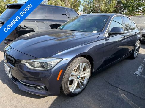 Used 2017 BMW 330i Sedan w/ Premium Package RWD image 1