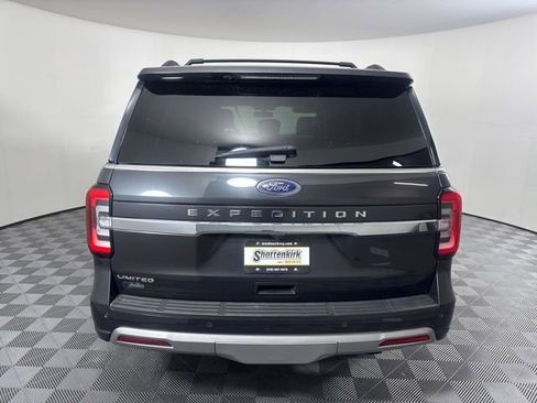 Used 2024 Ford Expedition Limited image 4