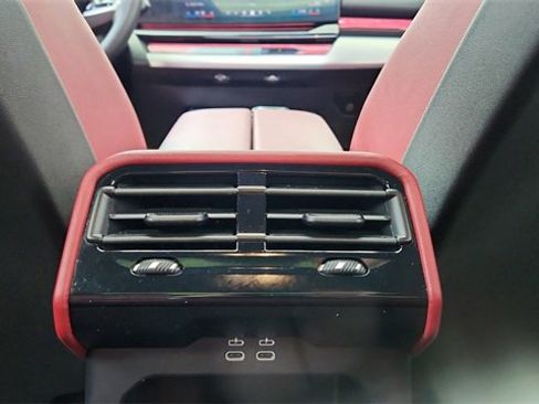 Used 2025 BMW i5 eDrive40i w/ M Sport Package image 37