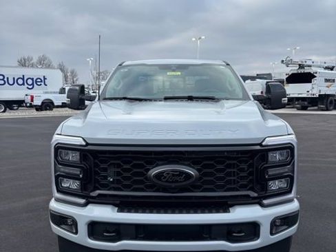 New 2026 Ford F350 Lariat w/ Black Appearance Package image 3