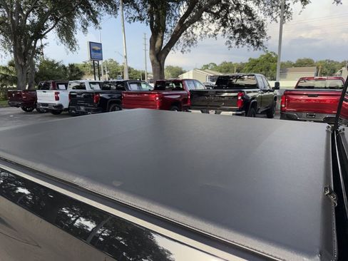 Used 2023 Chevrolet Silverado 1500 RST AWD/4WD image 19