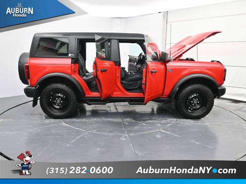 Used 2023 Ford Bronco Black Diamond image 38