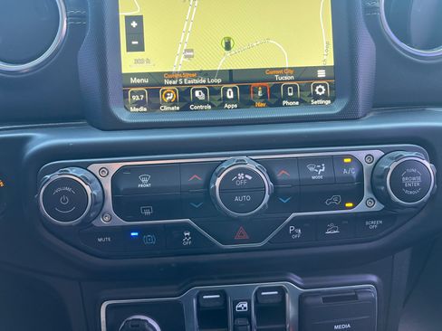 Used 2021 Jeep Wrangler Unlimited Sahara w/ Safety Group AWD/4WD image 25