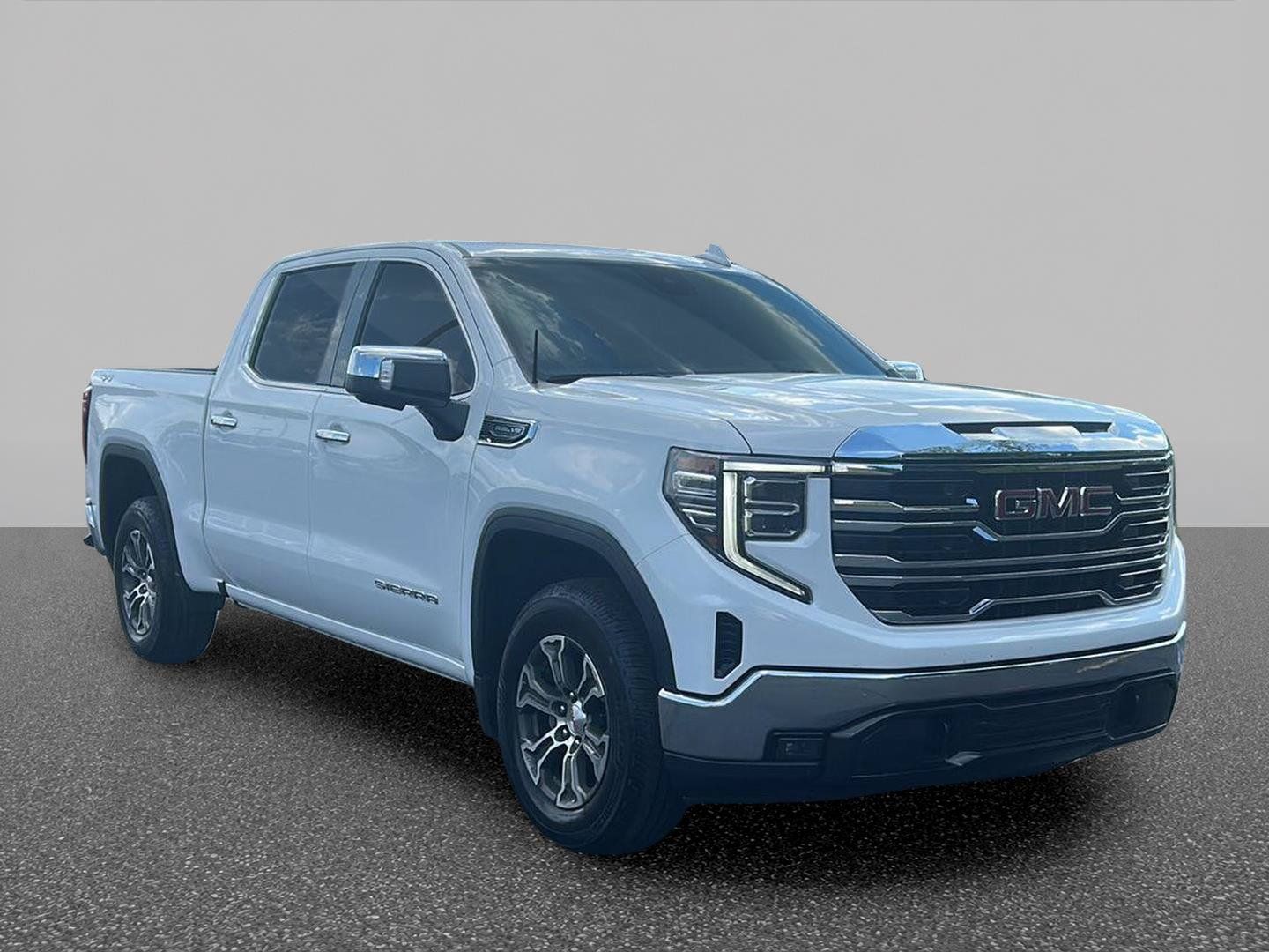 Certified 2025 GMC Sierra 1500 SLT AWD/4WD image 10